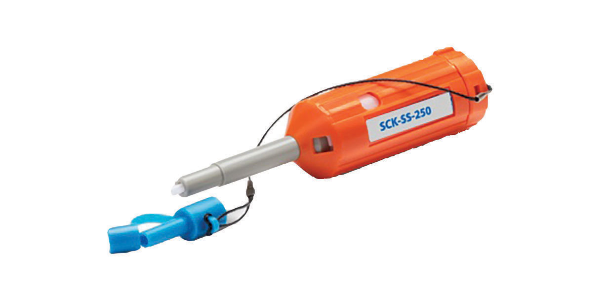 Orange, blue and gray cleaner. Image by Senko.